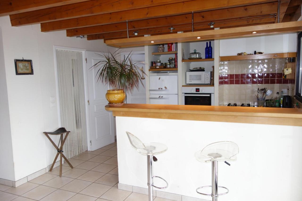 Maison sur la colline cheminée WIFI proche Thermes Aubin  Extérieur photo